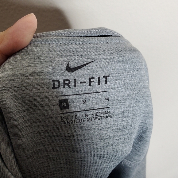 Nike Training Dri-Fit Gray High Rise Swoosh Logo Essentials Tight Leggings - Picture 11 of 11